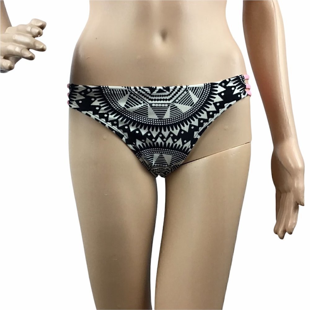 Xhilaration Bikini Bottom Size S Black White Print